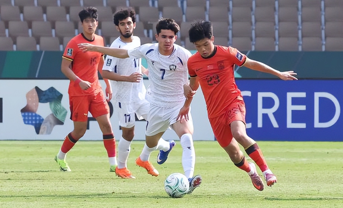 网页版登录-2-0！1-0！恭喜中国队，4胜亚洲冠军，历史首次，冲进世界杯稳了|国足|乌兹别克斯坦队|热身赛|男足|乌兹别克斯坦_新浪体育_新浪新闻